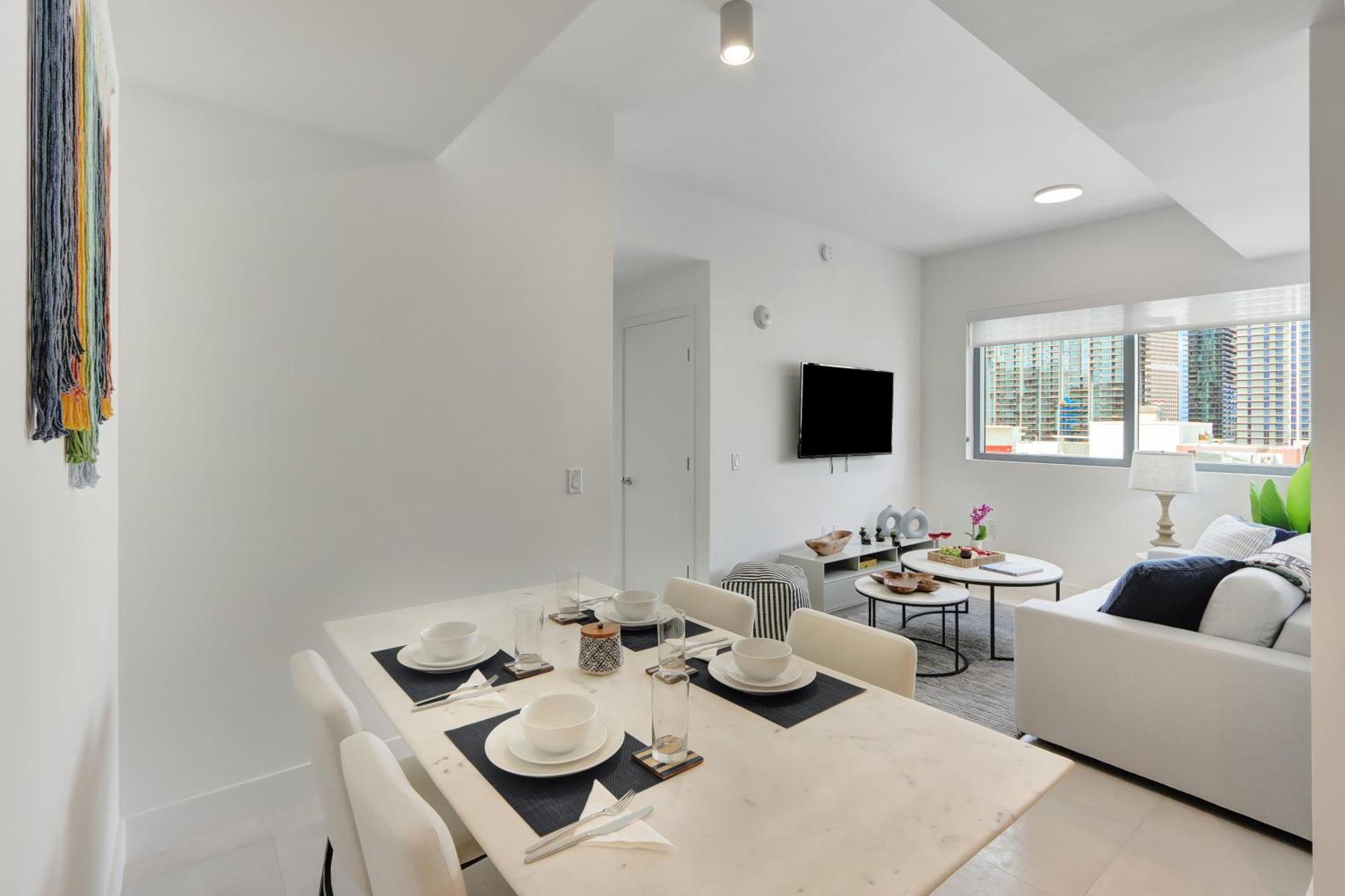 Apartment Skyline - Rooftop Pools, Spa, Walk To Downtown & Brickell Miami