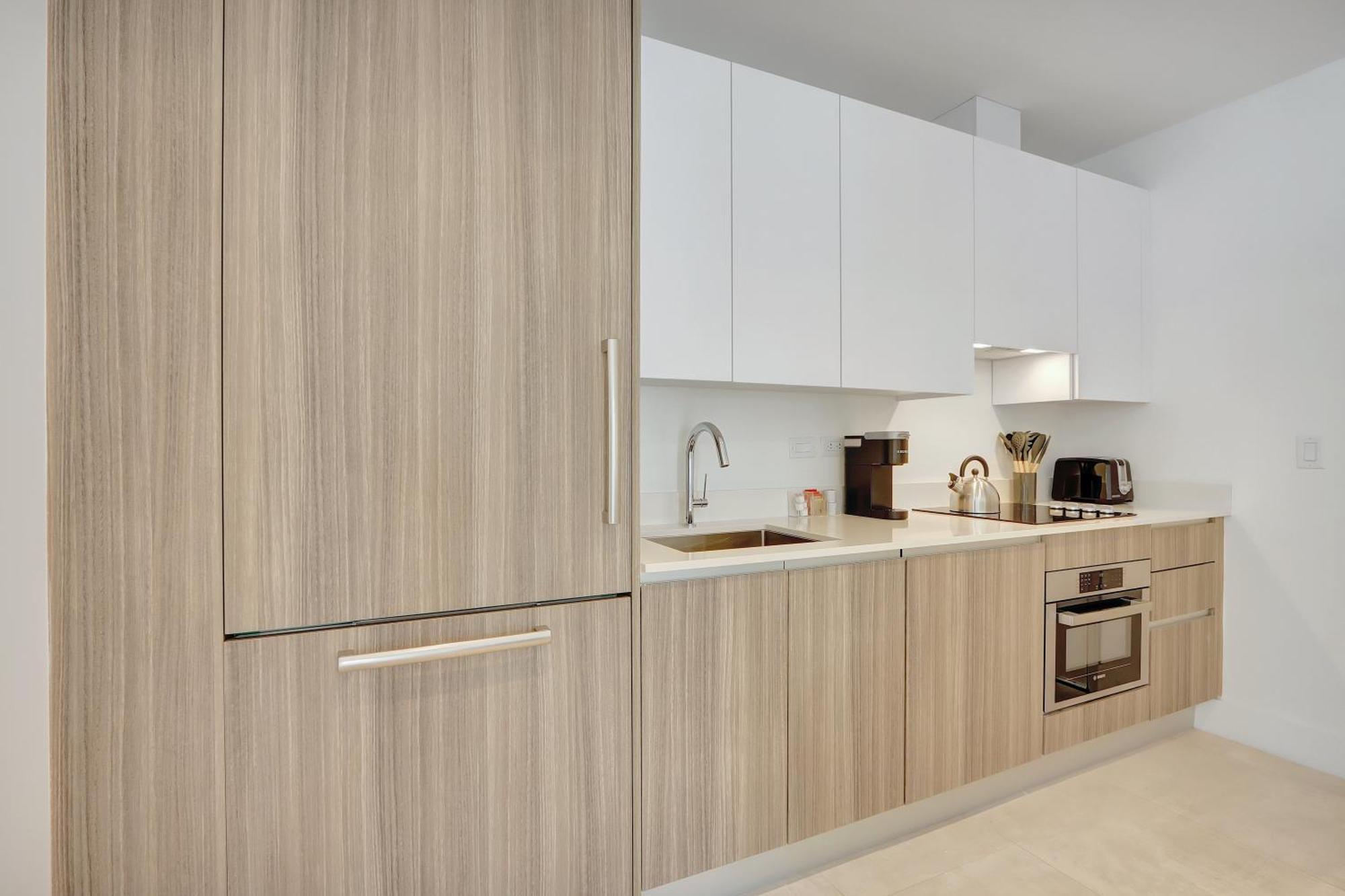 Skyline - Rooftop Pools, Spa, Walk To Downtown & Brickell *