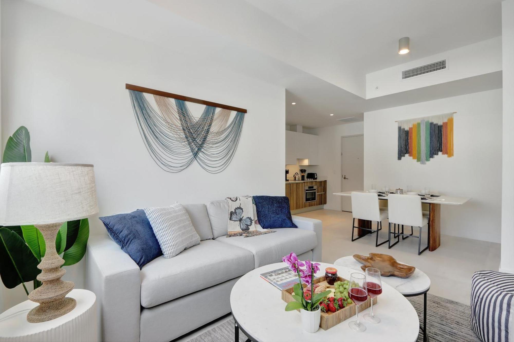 Apartment Skyline - Rooftop Pools, Spa, Walk To Downtown & Brickell *